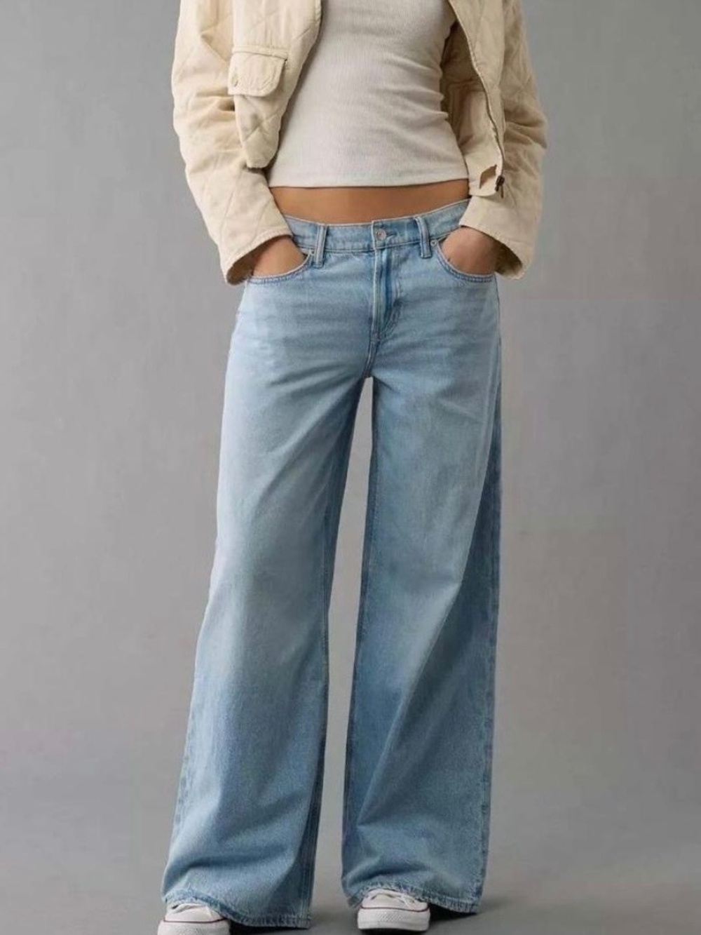 AE Ultra Wide leg jeans size 2